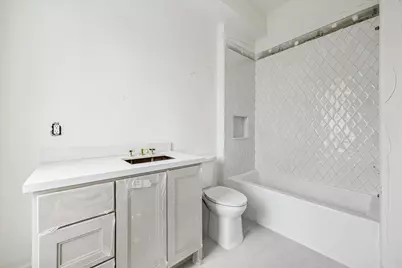 19 Wentworth Gate Path, Houston, TX 77027 - Photo 29