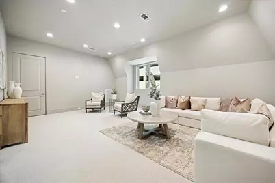 19 Wentworth Gate Path, Houston, TX 77027 - Photo 39