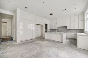 19 Wentworth Gate Path, Houston, TX 77027 - Photo 15