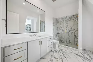 19 Wentworth Gate Path, Houston, TX 77027 - Photo 37