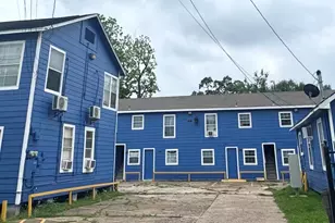 7018 1/2 Ave F, Houston, TX 77011 - Photo 1