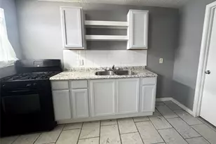 7018 1/2 Ave F, Houston, TX 77011 - Photo 3
