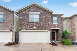 3730 Main Poplar Dr, Houston, TX 77025 - Photo 1