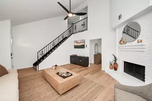 8631 Valley Ledge Dr, Houston, TX 77078 - Photo 3