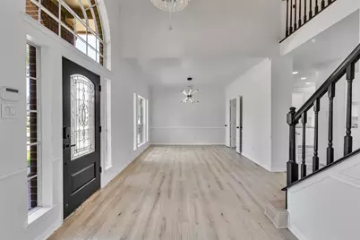 1019 Highland Woods Drive, Highlands, TX 77562 - Photo 7
