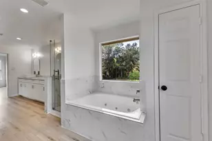 1019 Highland Woods Dr, Highlands, TX 77562 - Photo 23