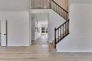 1019 Highland Woods Dr, Highlands, TX 77562 - Photo 5