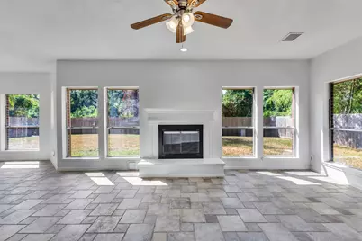 1019 Highland Woods Drive, Highlands, TX 77562 - Photo 17