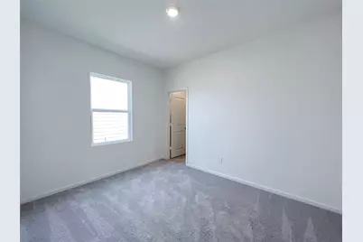 680 Amesbury Road, Conroe, TX 77316 - Photo 11
