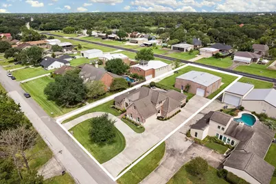 2103 Airline Drive, Friendswood, TX 77546 - Photo 47