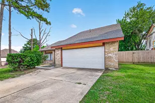 6203 Downwood Forest Dr, Houston, TX 77088 - Photo 3
