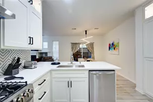 76 Scarlet Woods Ct, The Woodlands, TX 77380 - Photo 11