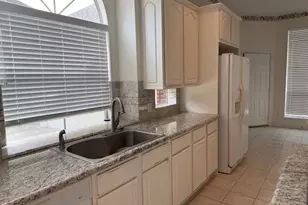 3607 Emerald Falls Dr, Houston, TX 77059 - Photo 13