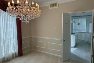 3607 Emerald Falls Dr, Houston, TX 77059 - Photo 3