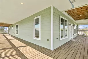 205 Rue Orleans St, Baytown, TX 77520 - Photo 21