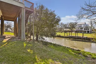 205 Rue Orleans St, Baytown, TX 77520 - Photo 9