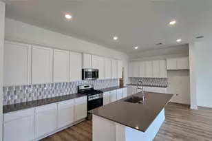 8223 Holly Blue Dr, Rosharon, TX 77583 - Photo 11