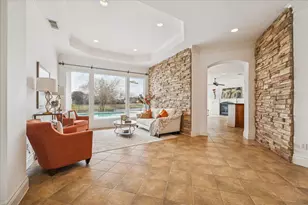 5318 Turning Leaf Ln, Sugar Land, TX 77479 - Photo 9