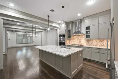 416 W 18th Street, Houston, TX 77008 - Photo 1