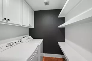 6735 Grovewood Ln, Houston, TX 77008 - Photo 13