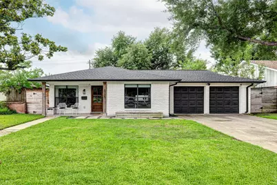 6735 Grovewood Lane, Houston, TX 77008 - Photo 1