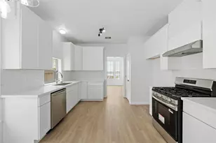 10418 N Shadowdale Dr, Houston, TX 77041 - Photo 9