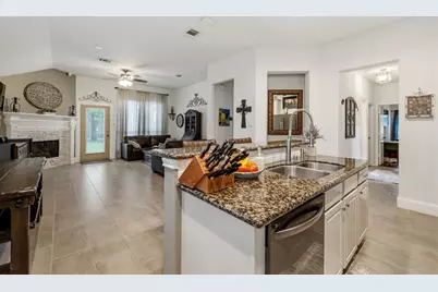 511 Oak Ridge Grove Circle, Spring, TX 77386 - Photo 15