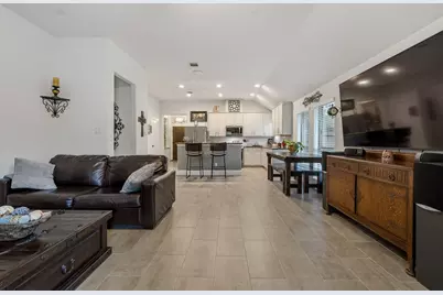 511 Oak Ridge Grove Circle, Spring, TX 77386 - Photo 17