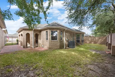 1531 Briar Bend Drive, Friendswood, TX 77546 - Photo 25