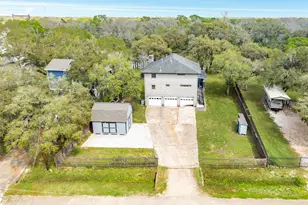 17251 County Rd 945D, Brazoria, TX 77422 - Photo 13