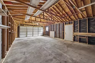 327 W 31st St, Houston, TX 77018 - Photo 15