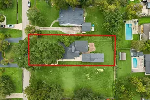 327 W 31st St, Houston, TX 77018 - Photo 11