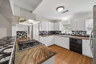 327 W 31st St, Houston, TX 77018 - Photo 19
