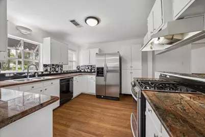 327 W 31st Street, Houston, TX 77018 - Photo 21