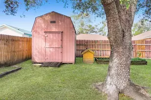 3105 Price St, Nederland, TX 77627 - Photo 45