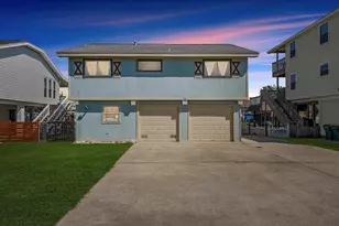 12 S Sandpiper St, La Marque, TX 77568 - Photo 1