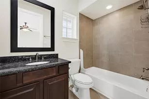1750 W 23rd St, Houston, TX 77008 - Photo 23