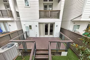 1750 W 23rd St, Houston, TX 77008 - Photo 33