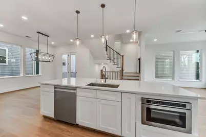 806 Fisher Street #C, Houston, TX 77018 - Photo 3