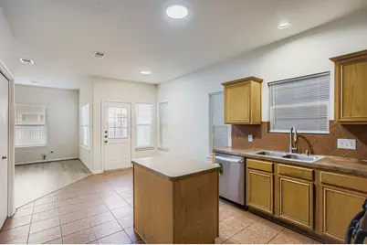 826 Forest Hillside Lane, Houston, TX 77067 - Photo 11