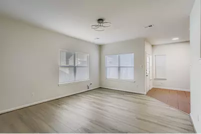 826 Forest Hillside Lane, Houston, TX 77067 - Photo 5