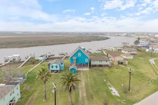 1390 County Rd 201, Sargent, TX 77414 - Photo 1