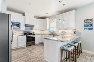 1390 County Rd 201, Sargent, TX 77414 - Photo 7