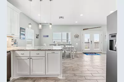 1390 County Road 201, Sargent, TX 77414 - Photo 9