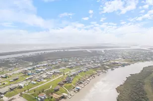 1390 County Rd 201, Sargent, TX 77414 - Photo 43