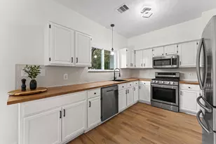 2859 Crest Park Dr, Houston, TX 77082 - Photo 11