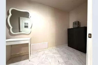 5004 Irvington Apt B, Houston, TX 77009 - Photo 11