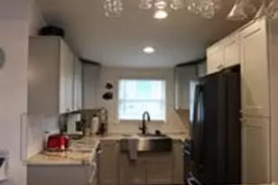 4214 Reeves Dr, Galveston, TX 77554 - Photo 5
