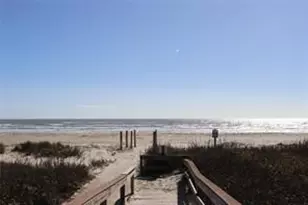 4214 Reeves Dr, Galveston, TX 77554 - Photo 13