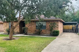 8842 Barton St, Houston, TX 77075 - Photo 3